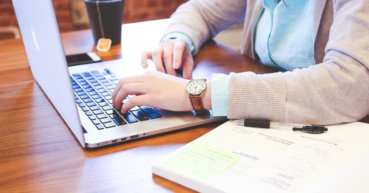 Bild zum Verweis auf 'Stellenausschreibungen im Bereich digitaler Hochschullehre'