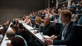 2018_HNDBW-Konf_Plenum280.jpg Bildbeschreibung (1 - 3 Wörter)