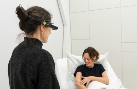 Patientenvisite AR 01_DELH_450.jpg