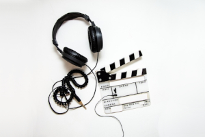 unsplash_kopfhoehrer_film_300x200.jpg